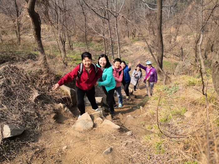1521613152829_e1603bb0-0bee-2cc4-5bc7-ca0fa73425d3.jpg 自动化爬山1.jpg